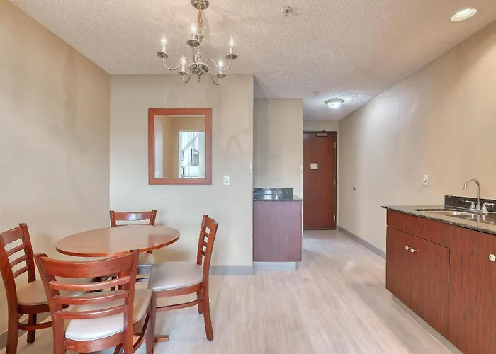 Comfort Suites Madison West - Middleton