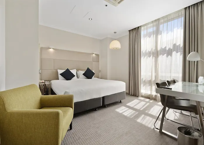 Clarion Suites Gateway
