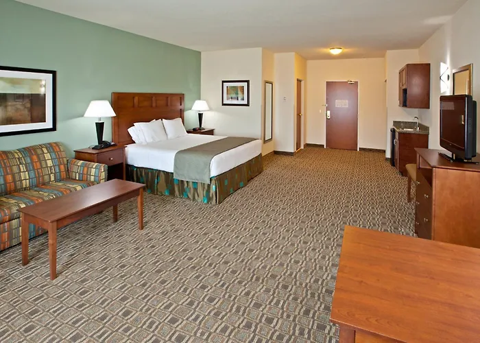 Holiday Inn Express & Suites Ripley By Ihg