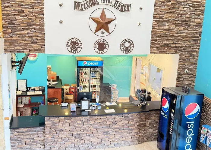 Alien Residence Inn Pecos