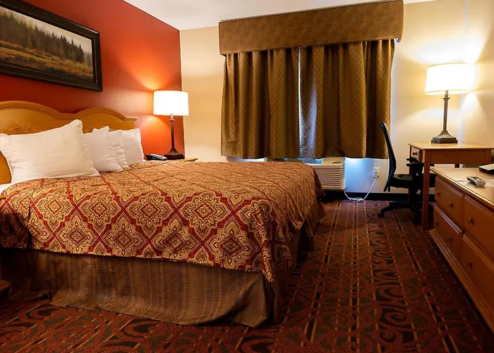 Savanna Inn & Suites