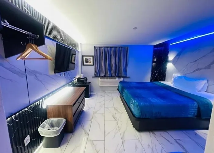 Umbrella Hotel Brooklyn - Newly Renovated New York