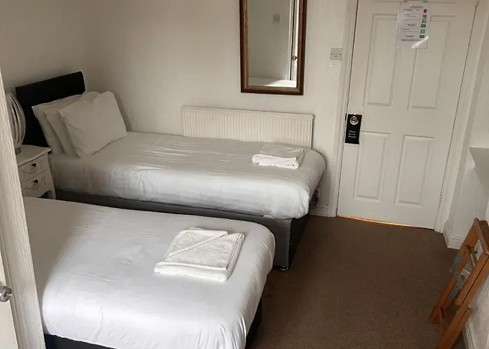 Parlors Hall Hotel