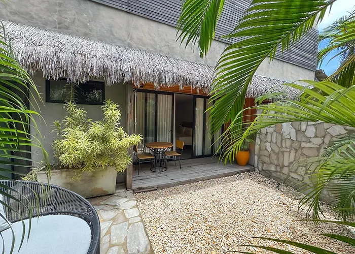 Makena Hotel