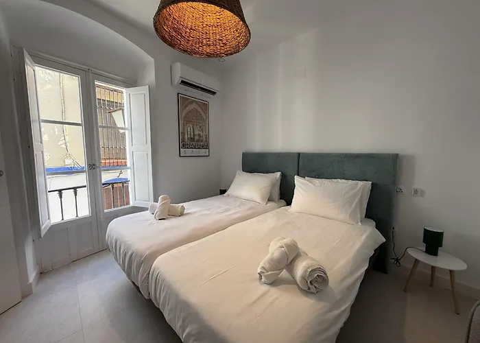 Casa Cristóbal Colón habitaciones con vistas a Semana Santa y Fiestas Ayamonte