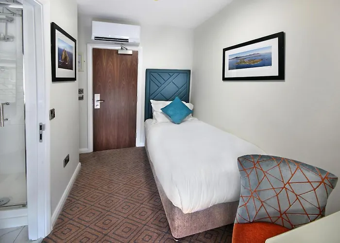 The Bailie, Main St Bailieborough, A82T6C6