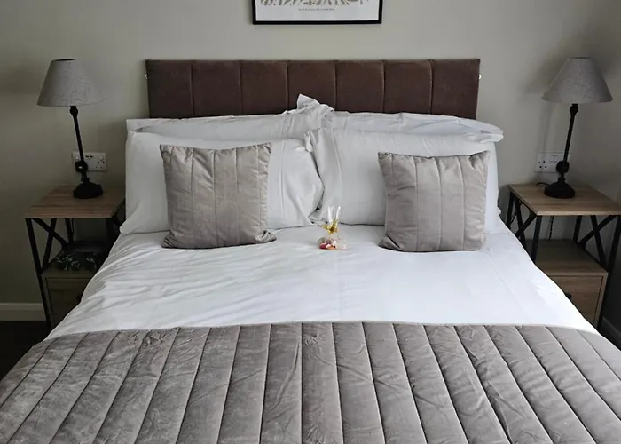 The Ivernia Hotel
