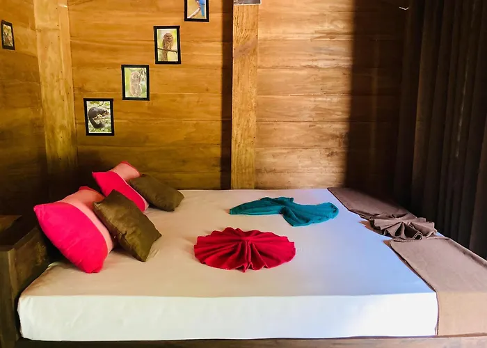 Sinharaja Pitadeniya Villa