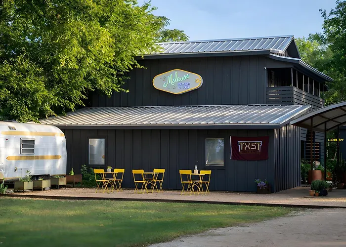 Melrose River Club Resort