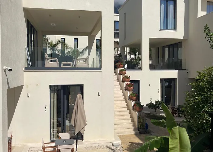 South Villas&Suites