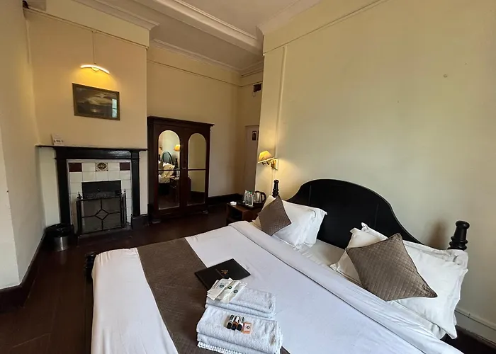 Pineridge Hotel At Mall Road