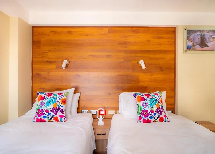 Plaza Gibaja-Casona Boutique, Art & Heritage