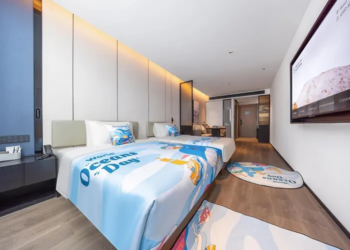 Atour Hotel Dongguan Dongcheng 33 Town