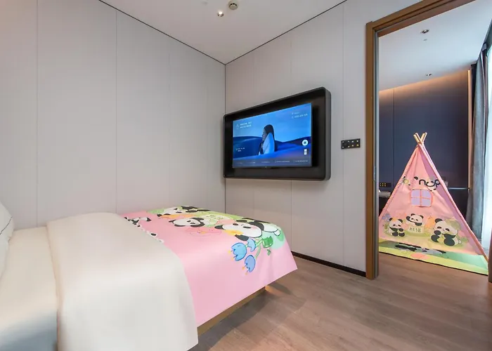 Atour Hotel Zhuhai North Station Baolong City