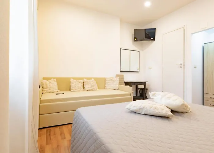 Hotel Victoria-Bike Friendly vicino Finalborgo e mare