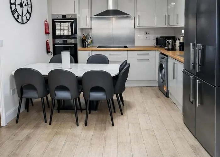 Modern Cambridge Rooms With Free Parking 5 Minutes To City Centre & University By Luxiety Stays
