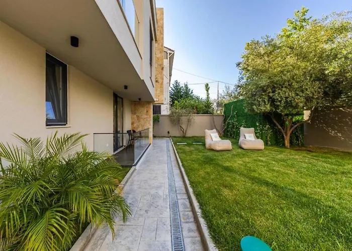 Zoe'S Villa By Selectstay
