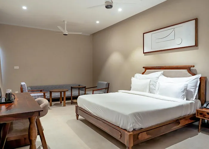 Kmr Hotels & Resorts