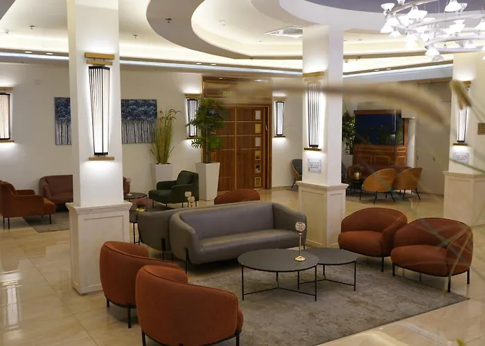 Aristocrat Hotel Glatt Kosher