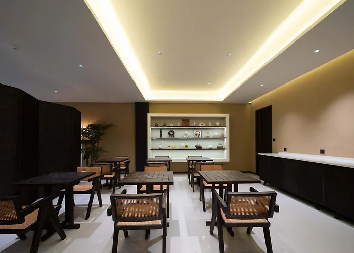 Fenghuang County Border Town Mountain Resort Homestay