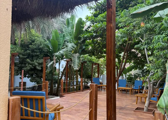 Nomad Inn Tiwi Albir