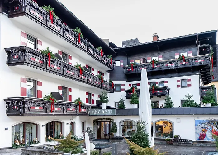 GRETI - wie dahoam, nur feiner - Alpine Boutique Hotel mit Alpentherme Eintritt, reichhaltigem Frühstück, Sauna