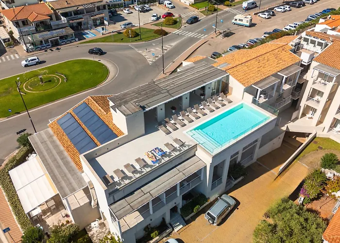 Isa - Hotel With Panoramic Swimming Pool In Porto San Paolo Just 850 Mt From The Sea