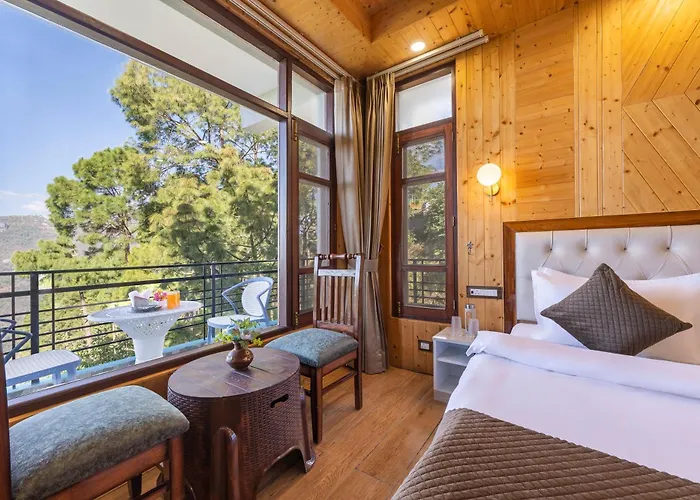 The Snow Leopard 6Bhk Villa - Family Groups & Events & Open Air Rooftop & Balcony