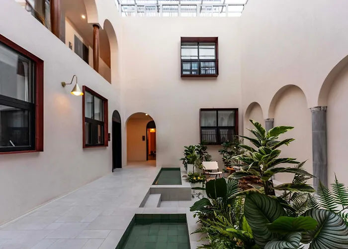 And-U Designer Homestay