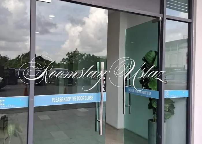 Roomstay Ustaz Al-Waqf Tunjong