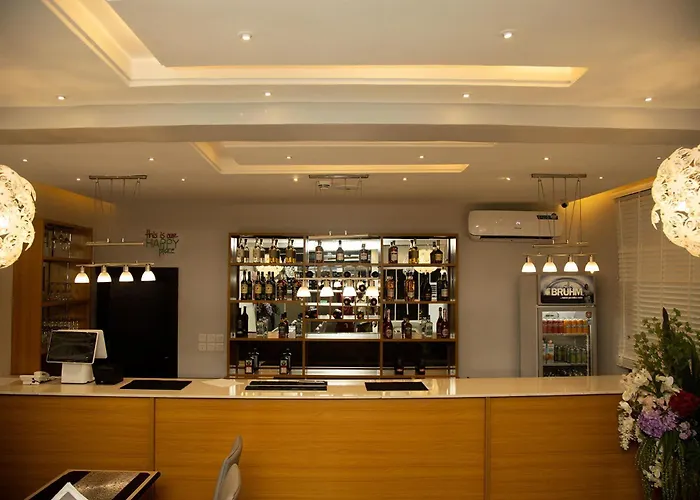 Kaashmeen Hotel&Suite
