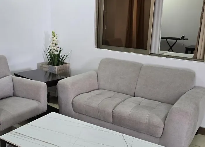 Nokras Silveroak Hotel, Embu
