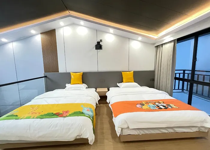 Yanmu Homestay, Yinhai District, Beihai City