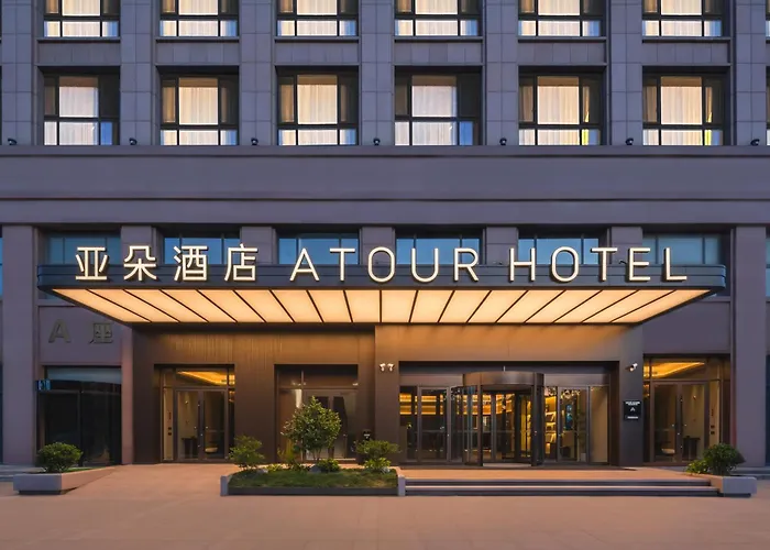 Atour Hotel Xingfu Gate Weihai City