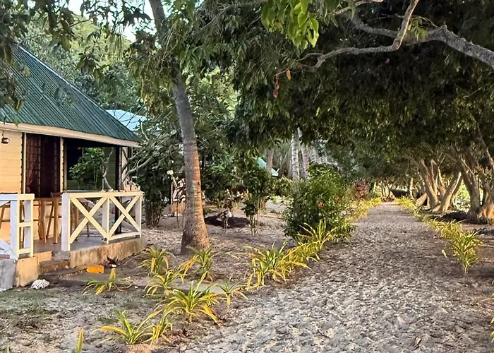 White Sandy Beach Dive Resort