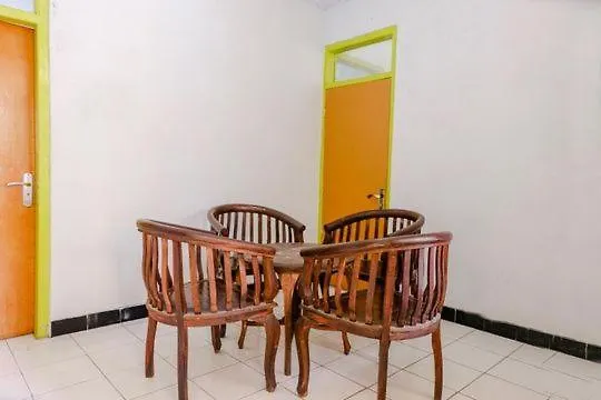 Five Hotel Sarangan
