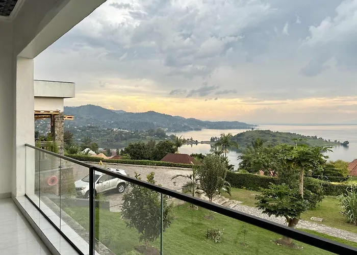 Inyoni Boutique Hotel And Restaurant