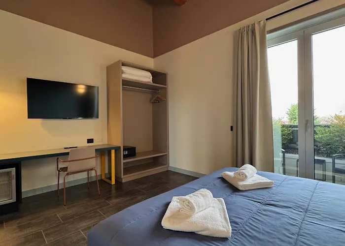 Hc Hotel Manerbio Loft