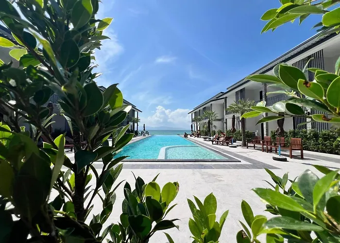 Double Rock Beach Hotel
