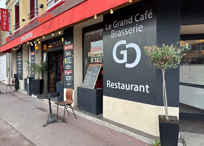 Le Grand Café