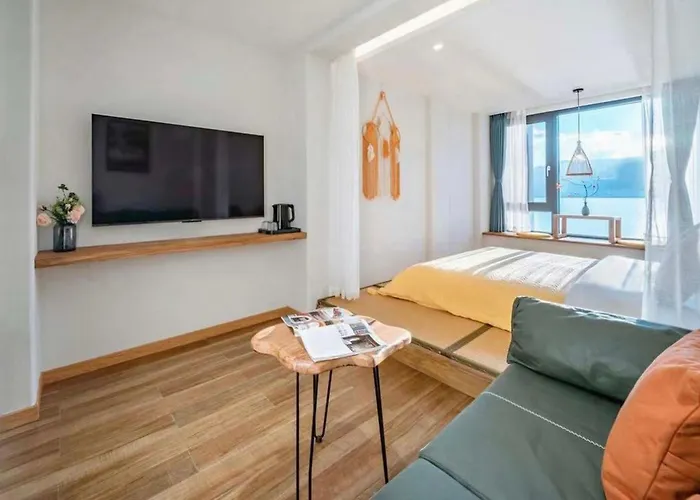 Dali Nanshenan South Sea View Holiday Villa