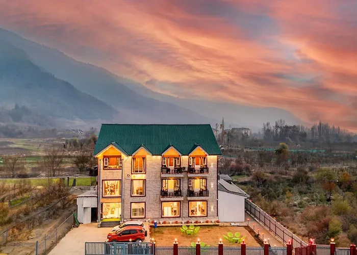 Hotel Classy Castle By Nasmu Stays