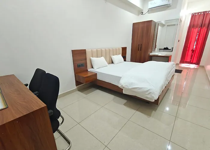 Hotel Nandaashish