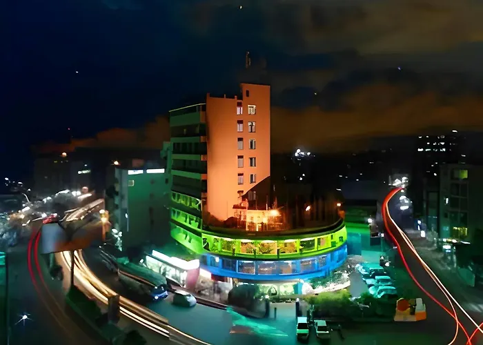 Royal Hotel Khulna - City Center