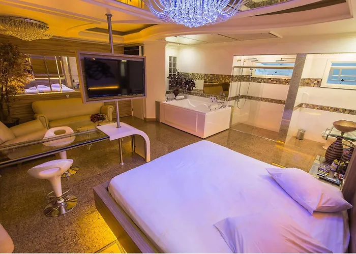 Golden Motel Diária suítes amplas, conforto premium e total privacidade