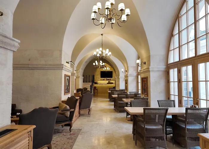 Shamas Hotel
