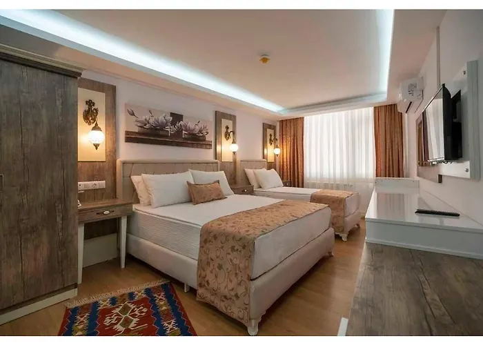 Elit Lara Otel