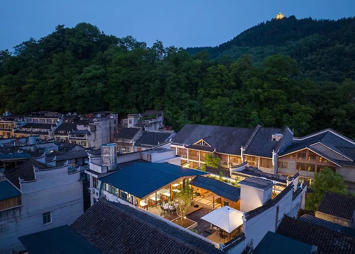 Fenghuang Story Hotel