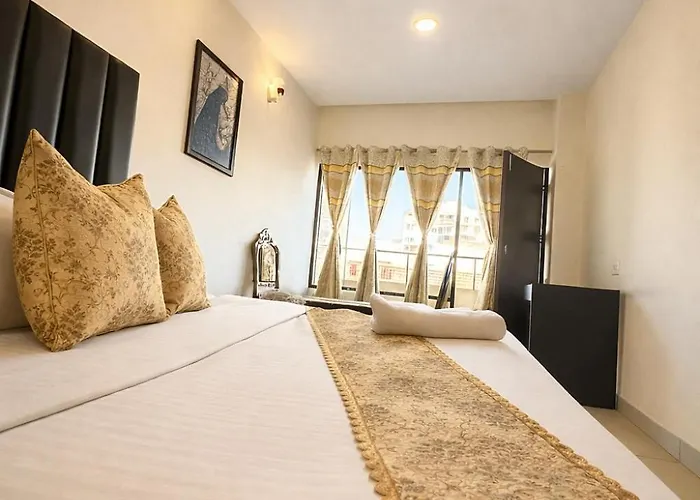 Jbs Comfort Residency Zirakpur Chandigarh # Couple Friendly # Parking # Lift #Travelers Choice