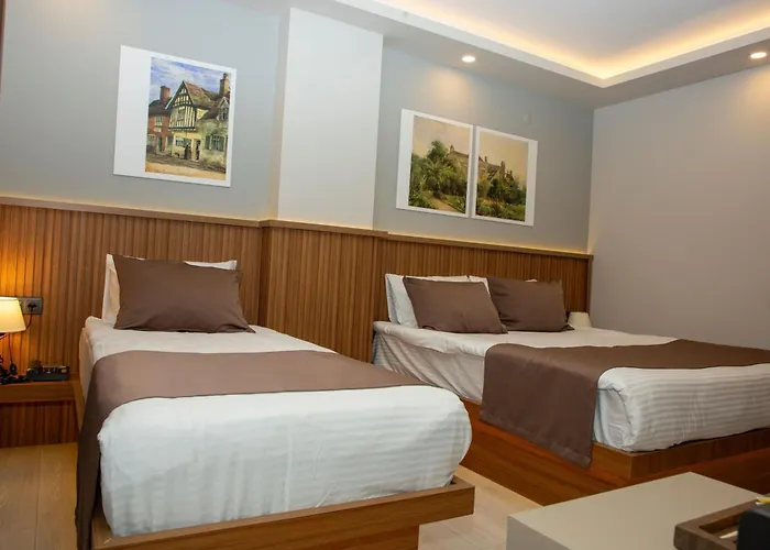 Airport Corner Hotel